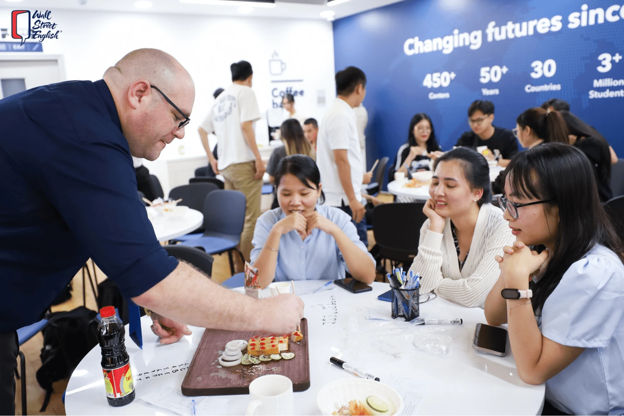 Làm sao chọn các câu lạc bộ tiếng anh tại hồ chí minh? Kinh nghiệm thực tế từ người đi trước!