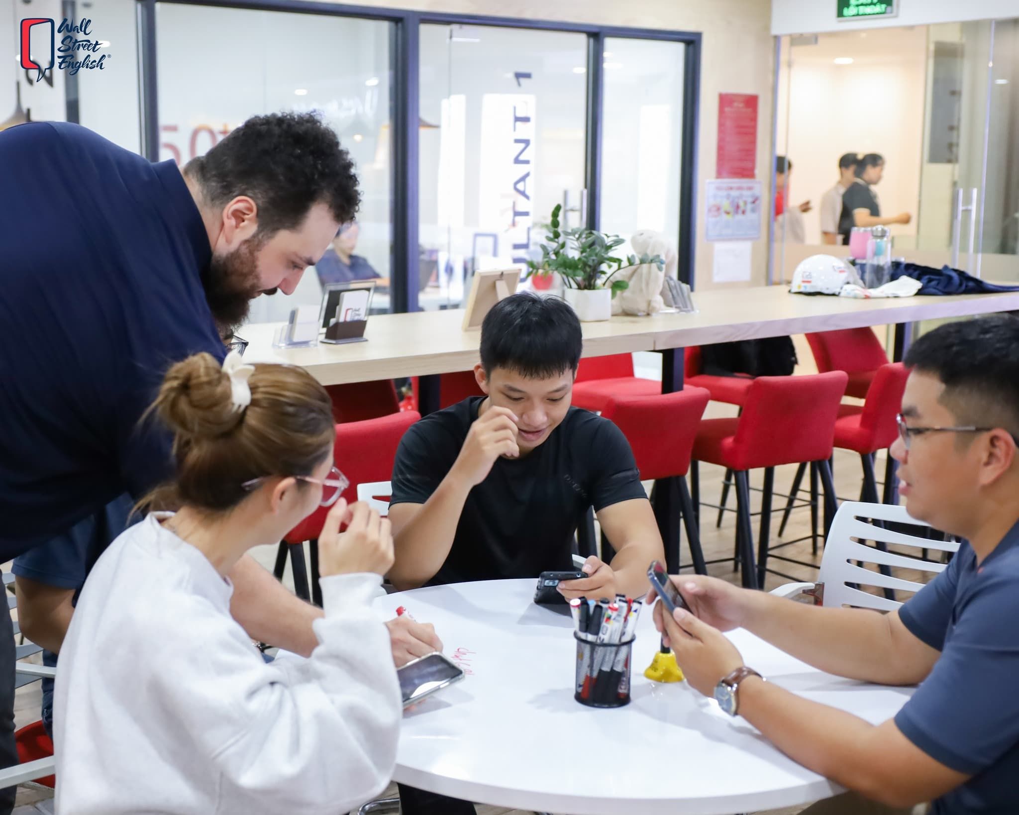 cụm từ tiếng anh kinh doanh-min.jpg