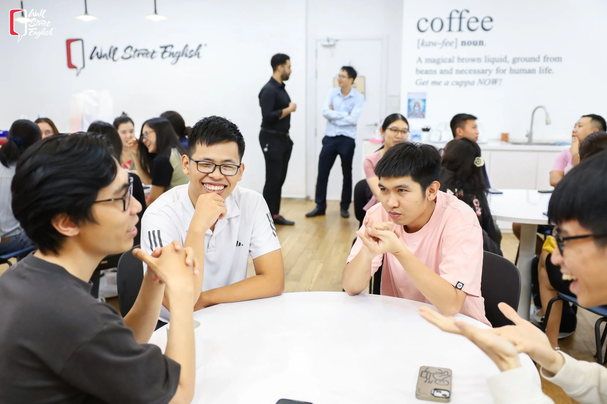 học giao tiếp tiếng anh cho người đi làm 1-min.jpg