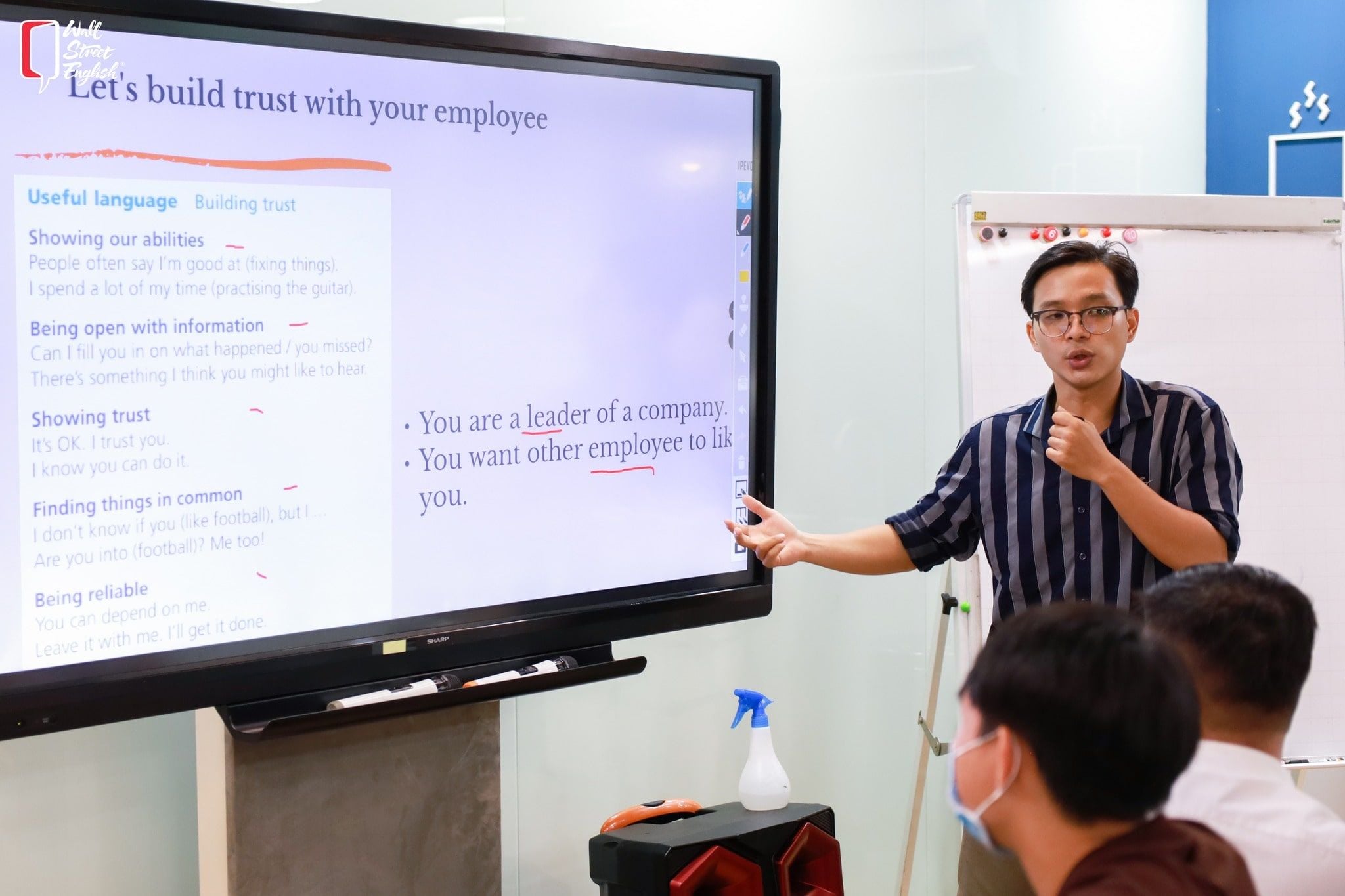 học tiếng anh cho doanh nhân-min.jpg